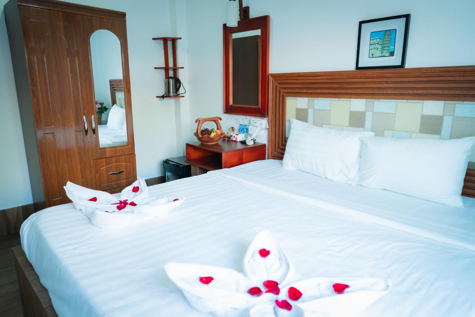 Vientiane Ruby Riverside Hotel エクステリア 写真