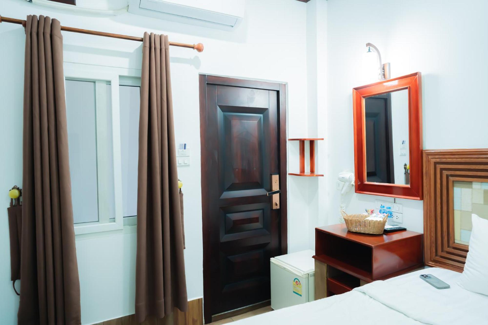 Vientiane Ruby Riverside Hotel エクステリア 写真