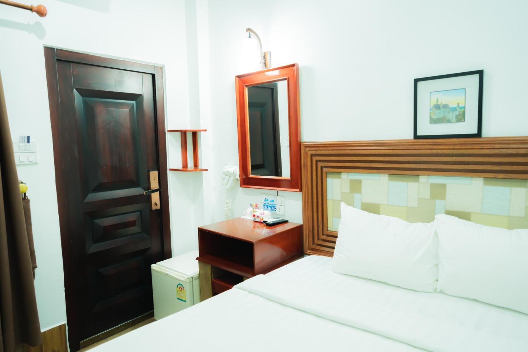 Vientiane Ruby Riverside Hotel エクステリア 写真