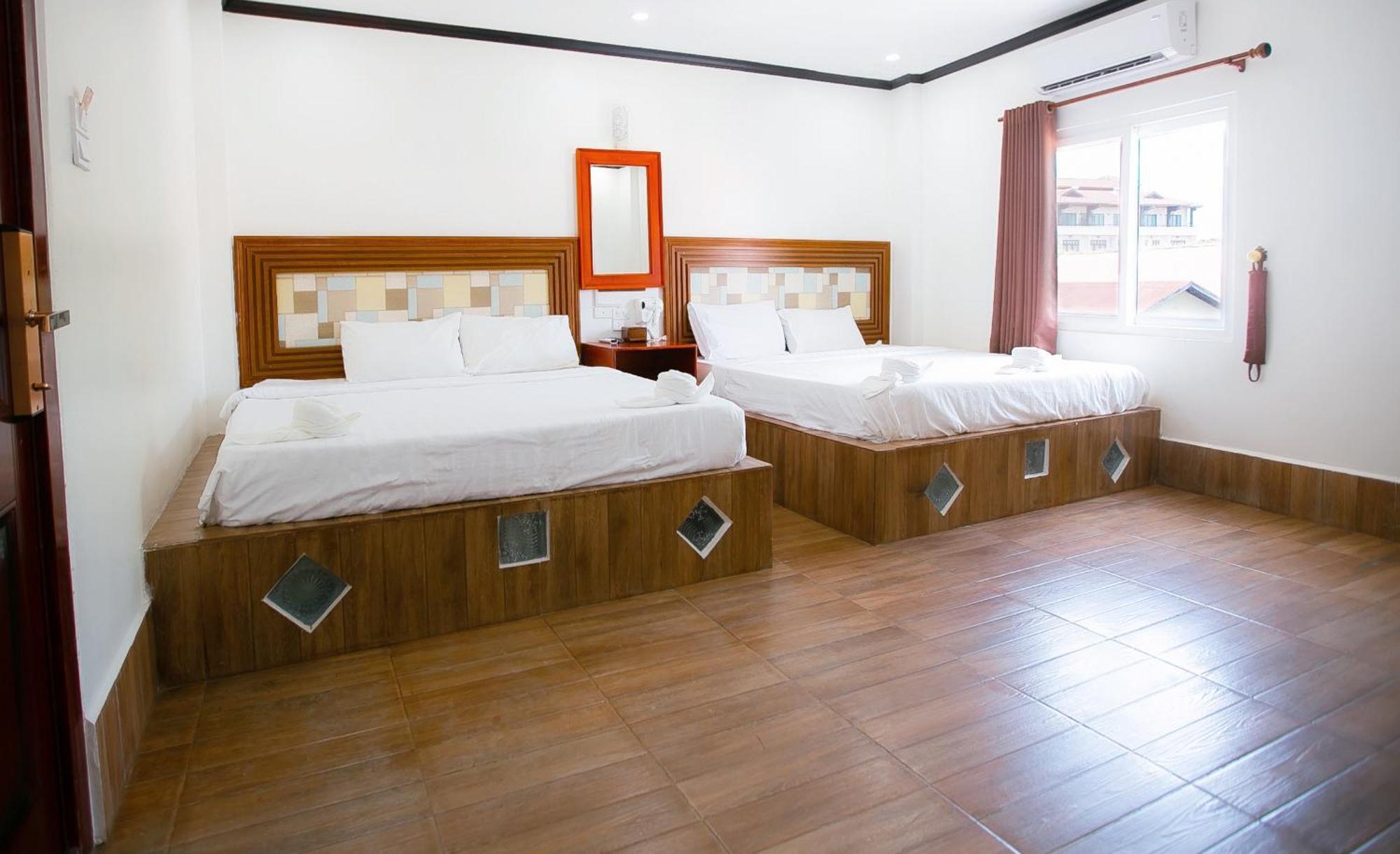 Vientiane Ruby Riverside Hotel エクステリア 写真
